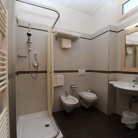 Cavour 4*